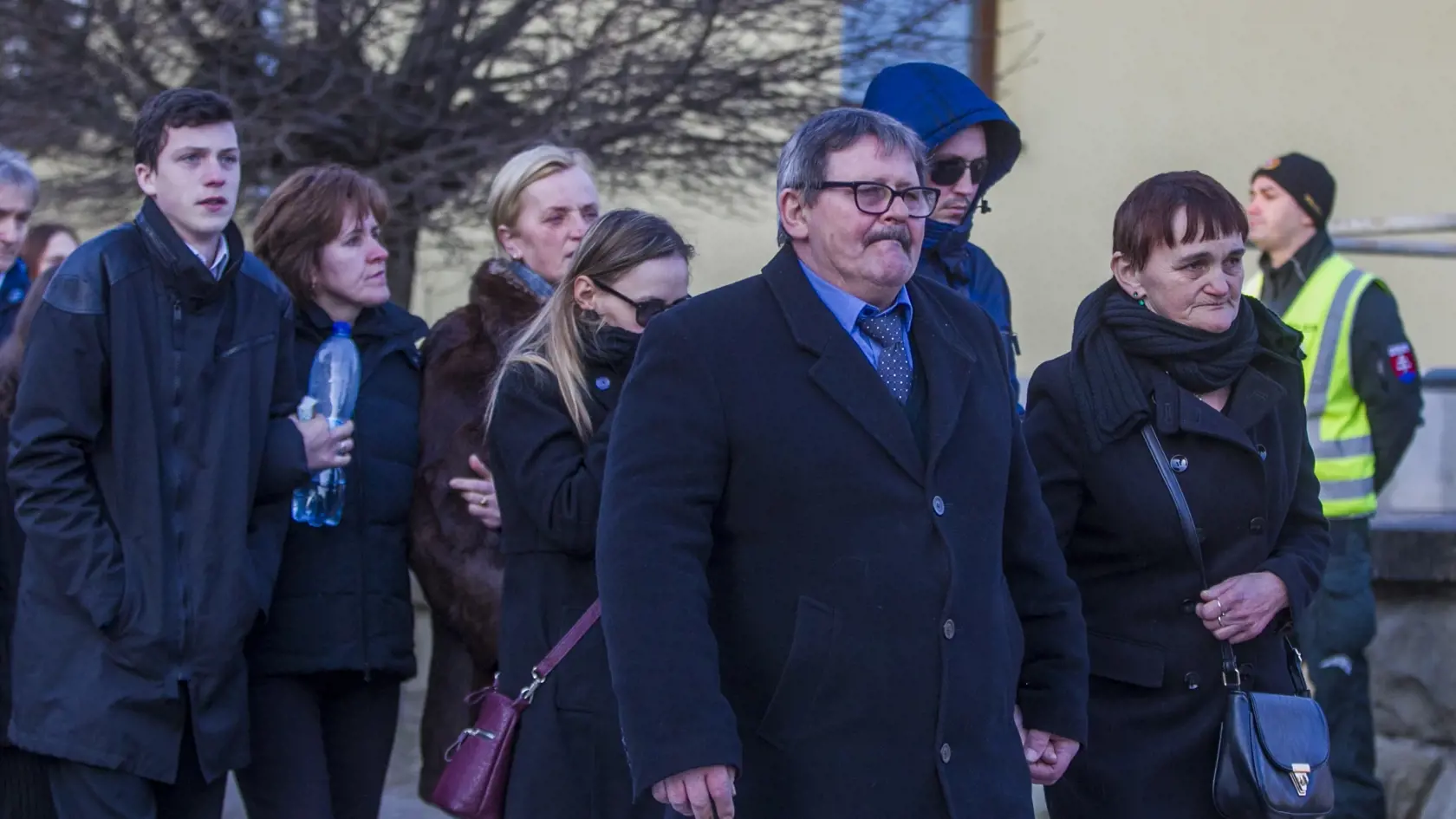 Pohreb novinára  Jána Kuciaka v Štiavníku. Na snímke vpredu rodičia zavraždeného novinára Jozef a Jana Kuciakovci.