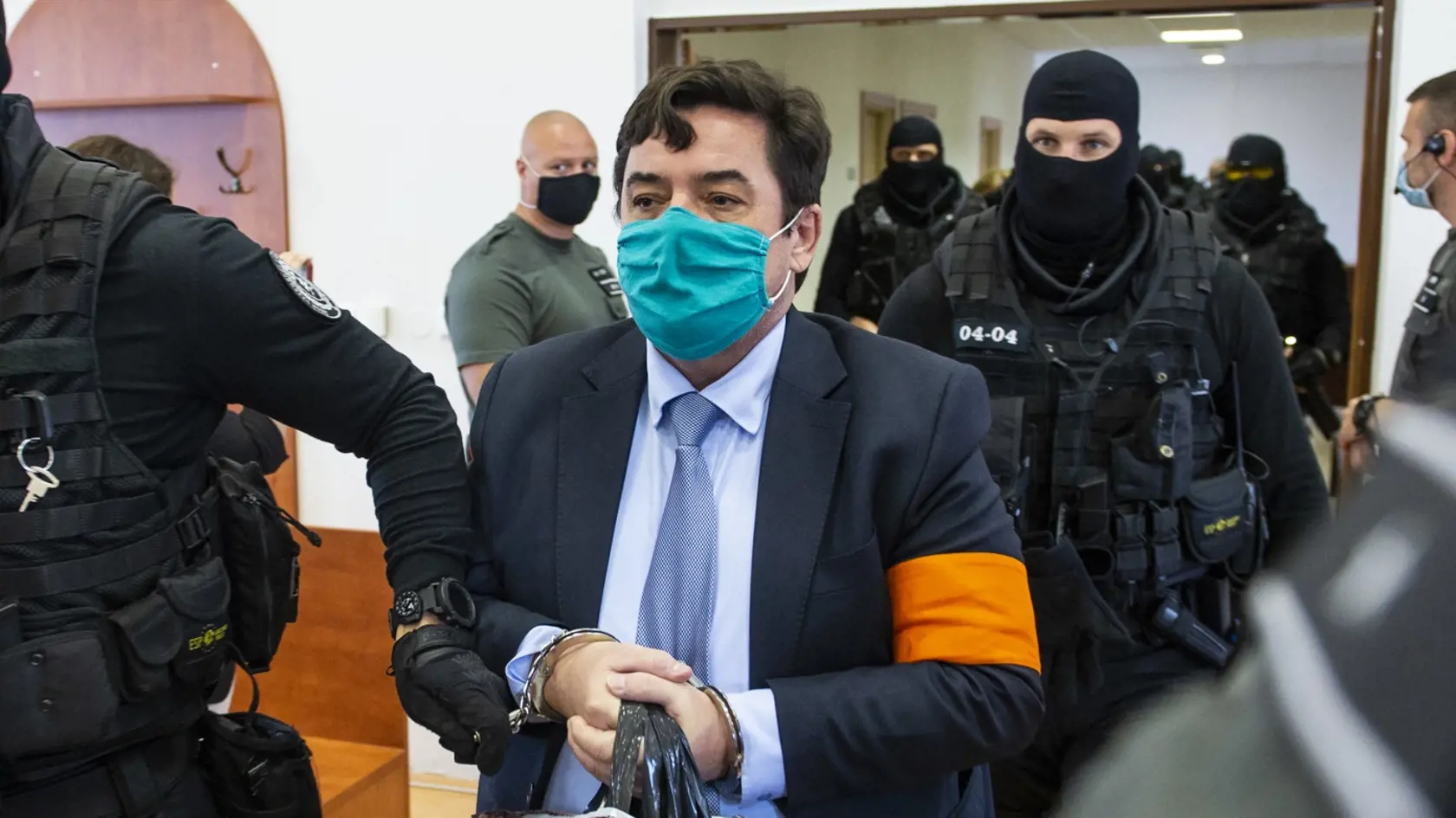 Marian Kočner počas príchodu na pojednávanie v kauze vraždy novinára Jána Kuciaka na Špecializovanom trestnom súde v Pezinku.