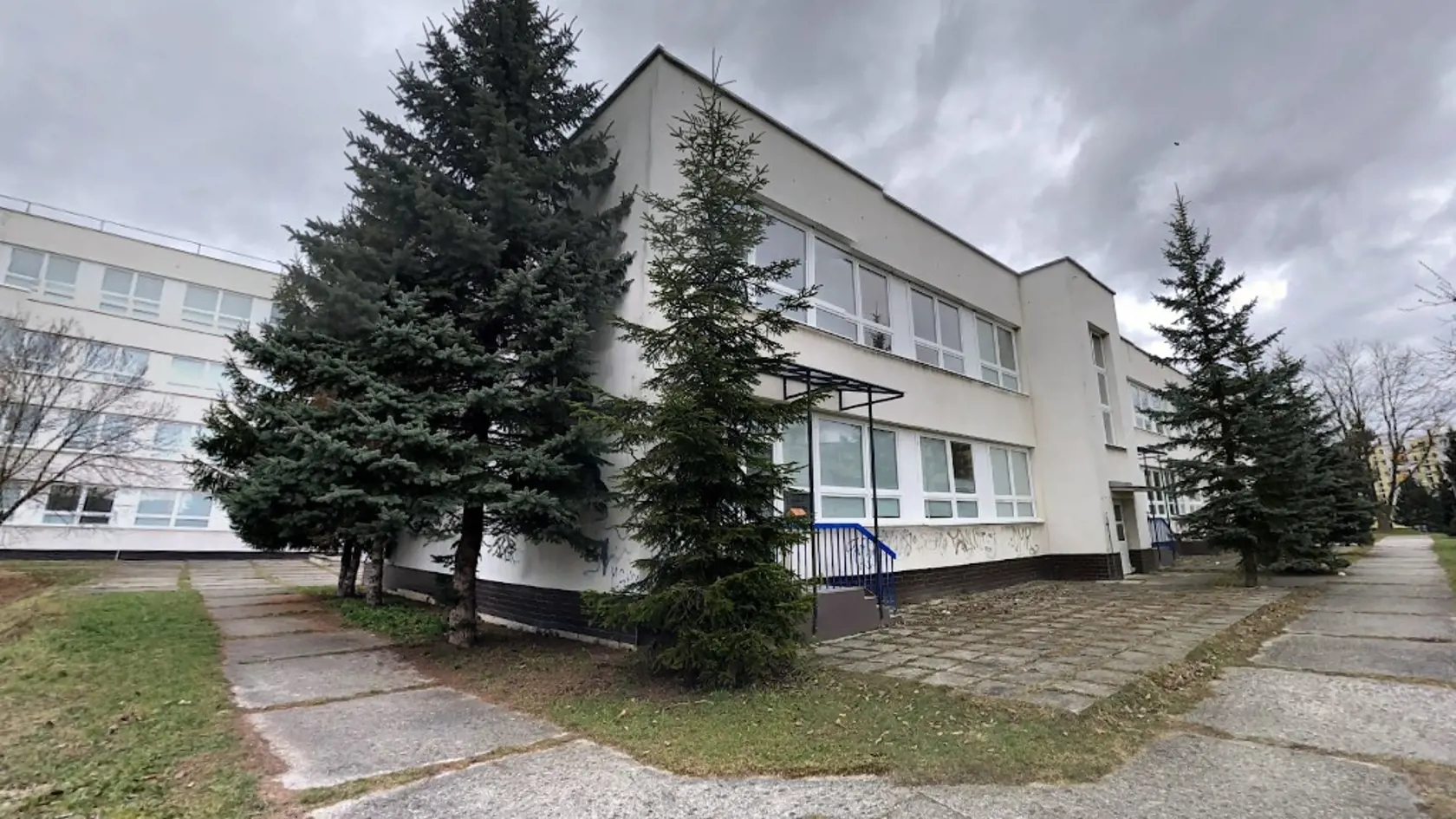 K prípadu došlo na ZŠ Pieninská na banskobystrickom sídlisku Sásová.