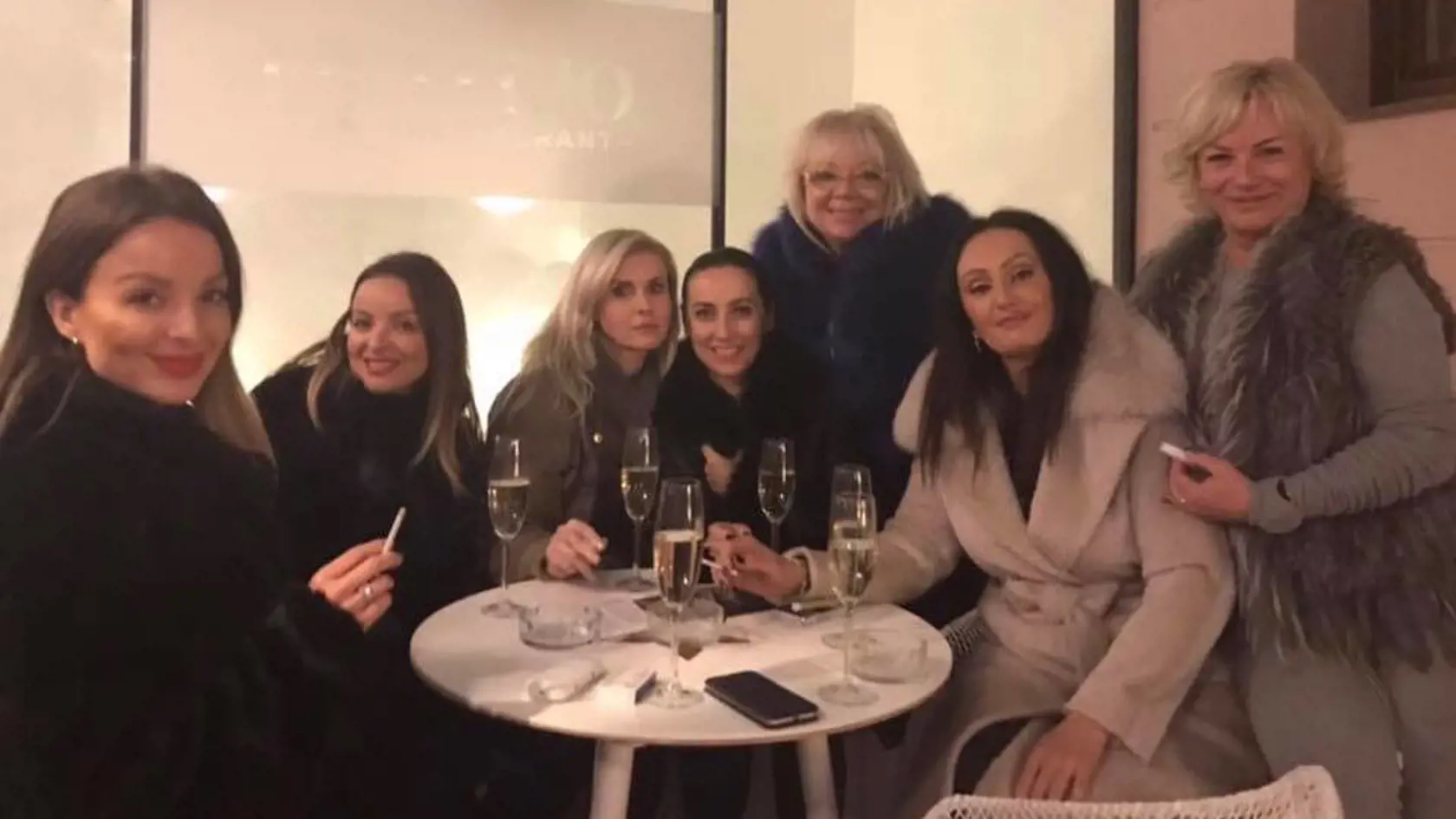 Monika Jankovská si užívala vždy život. Stretávala sa s celebritami, chodila na dovolenky, vlastnila luxusné módne doplnky a až do rozvodu žila v dokonalom manželstve.