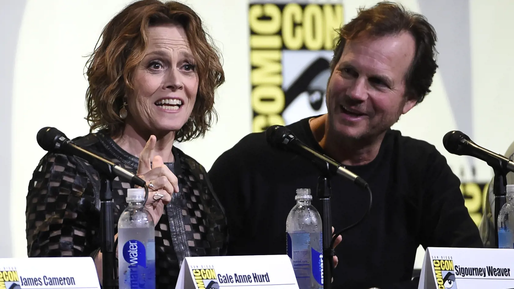 Bill Paxton a Sigourney Weaver, s ktorou si zahral vo Votrelcoch.
