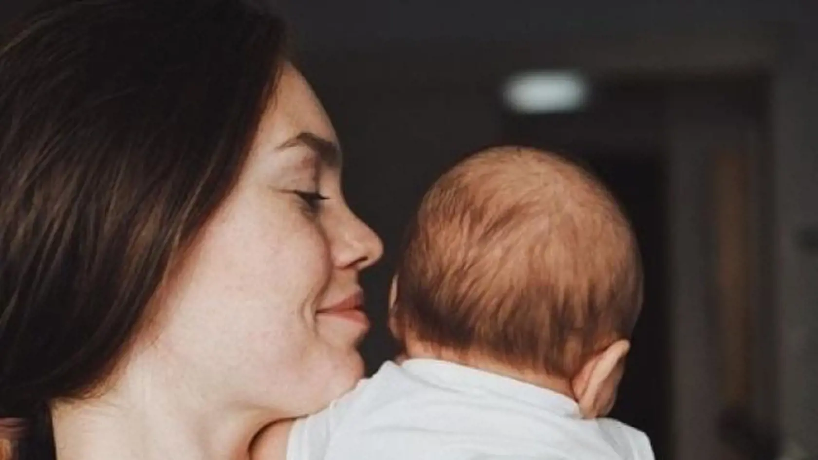Mária na sociálnej sieti často uverejňuje fotky drobčeka a jej príspevky sú veľmi pozitívne, plné lásky a radosti.