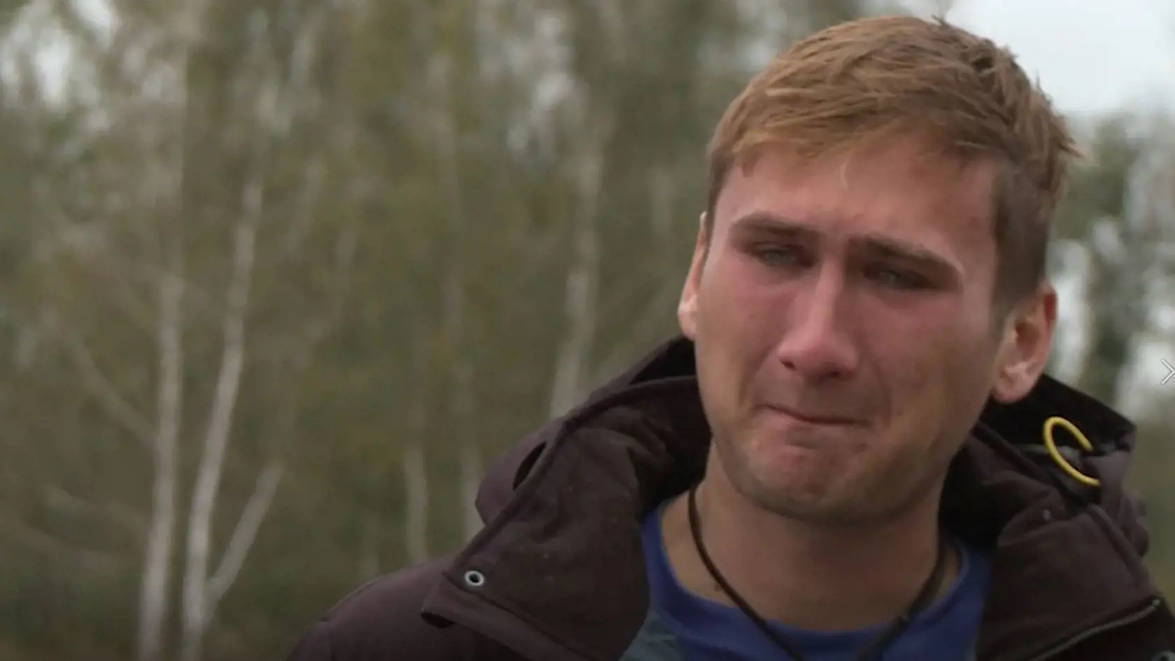 Erik sa po návrate zložil a plakal ako malý chlapec.