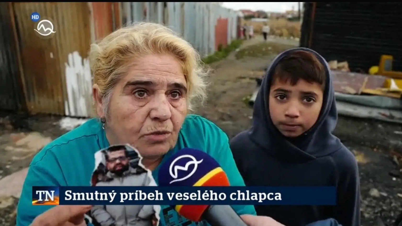 Zronená matka syna márne hľadá. 