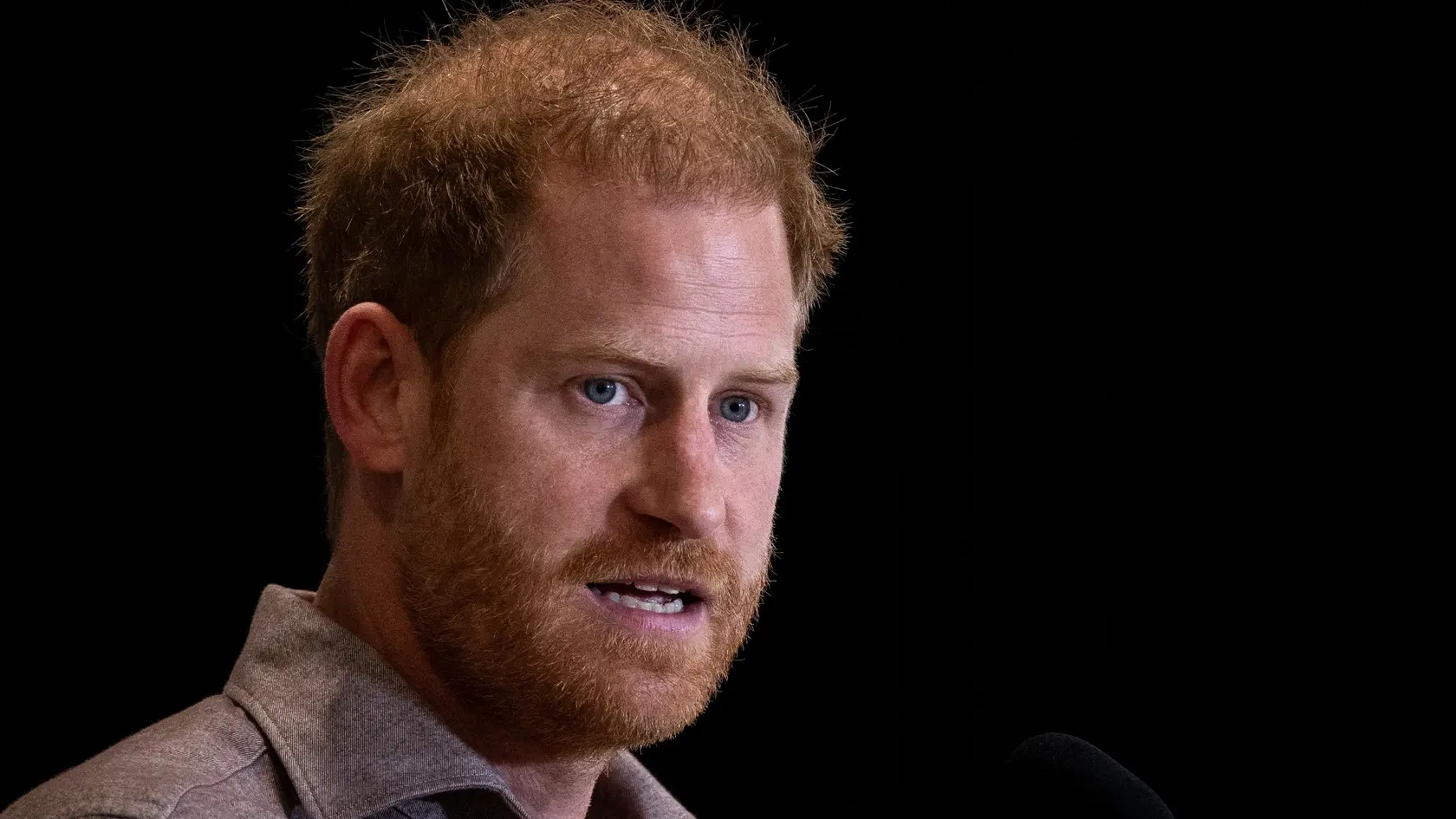 Prince Harry urovnal spor s vydavateľom bulvárnych novín The Sun.