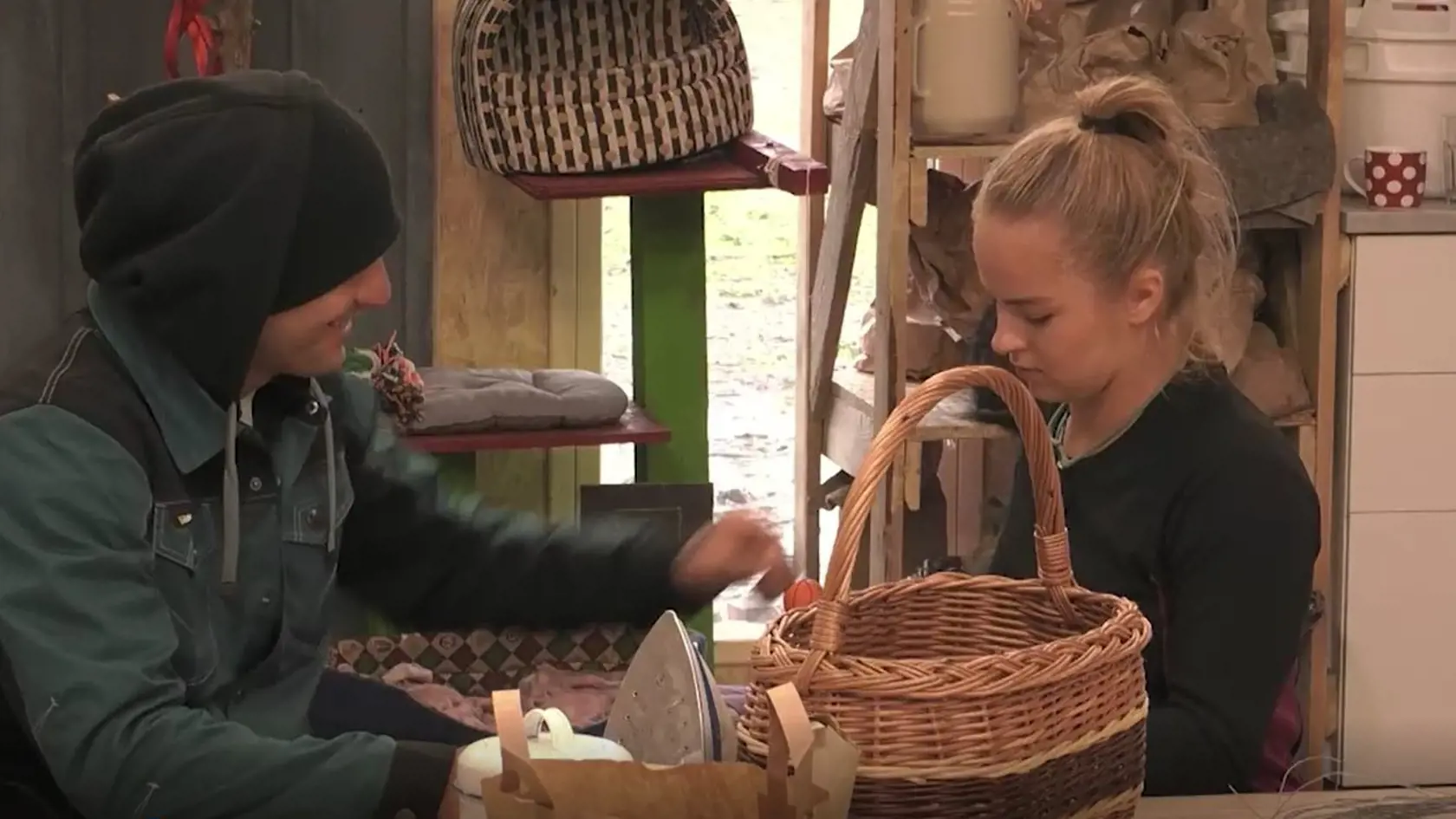 Bývalá misska Xénia Gregušová sa na Farme poriadne zaguľatila.