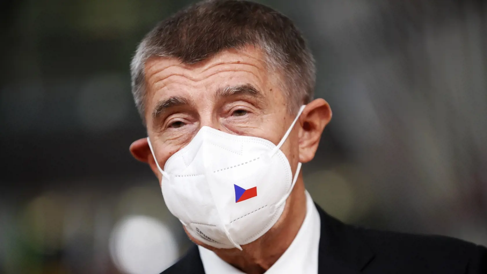 JB 10 Brusel - Český premiér Andrej Babiš prichádza na summit EÚ v sídle Európskej rady v Bruseli 1. októbra 2020. Predstavitelia EÚ budú rokovať o zahraničných záležitostiach, najmä o vzťahoch s Tureckom a o situácii vo východnom Stredozemí. Zaoberať sa budú aj vzťahmi s Čínou a situáciou v Bielorusku. Témou bude aj jednotný trh a digitálna transformácia. FOTO TASR/AP

Czech Republic's Prime Minister Andrej Babis arrives for an EU summit at the European Council building in Brussels, Thursday, O