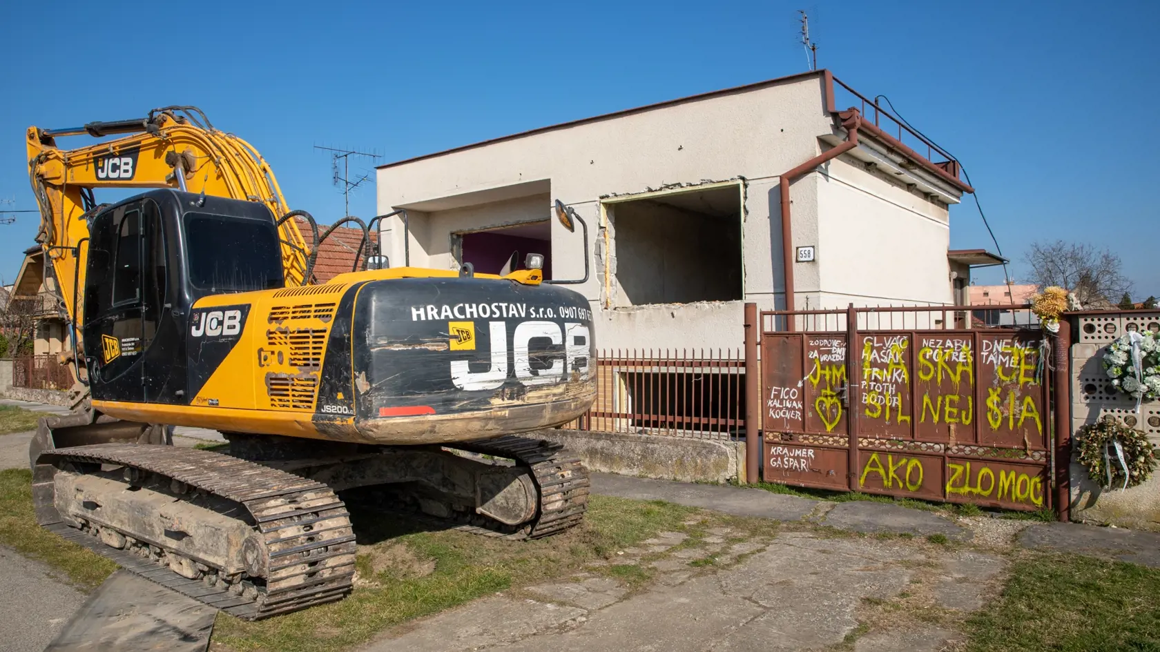 Dom v ktorom boli zavraždení Ján Kuciak a Martina Kušnírová tesne pred začatím búrania.