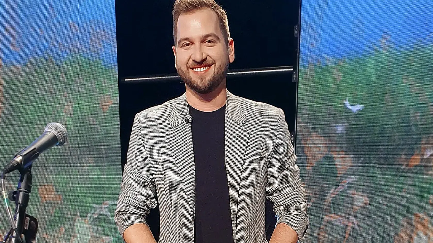 Tomeček v šou začínal a pôsobil v nej viac ako desať rokov