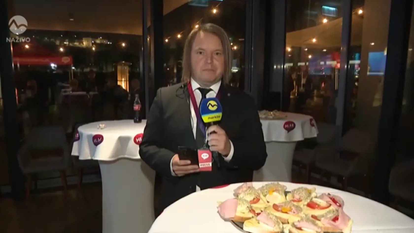 Schytal to však aj redaktor Ján Tribula, ktorý bol v centrále Hlasu.