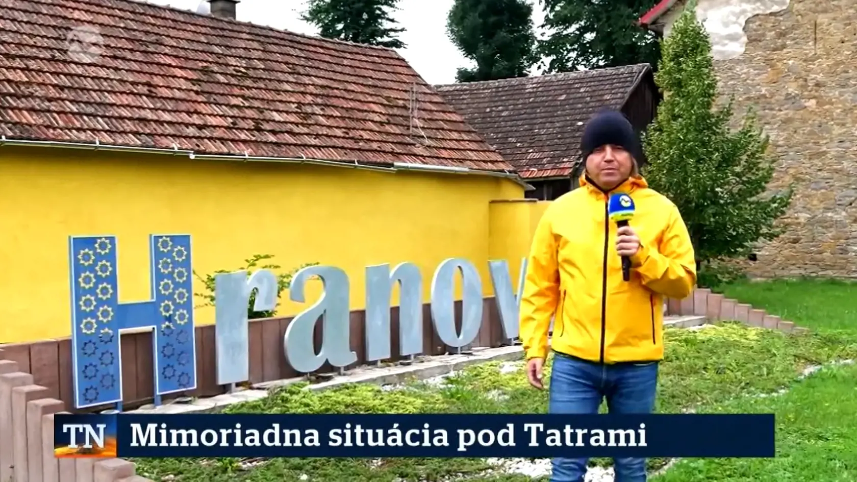 Slovákov trápia trópy, Ján Tribula behá po Hranovnici v čiapke a bunde zapnutej až p krk.