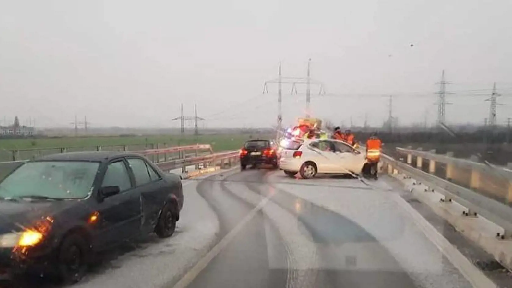 Nehoda sa dnes ráno stala aj v Moste pri Bratislave.