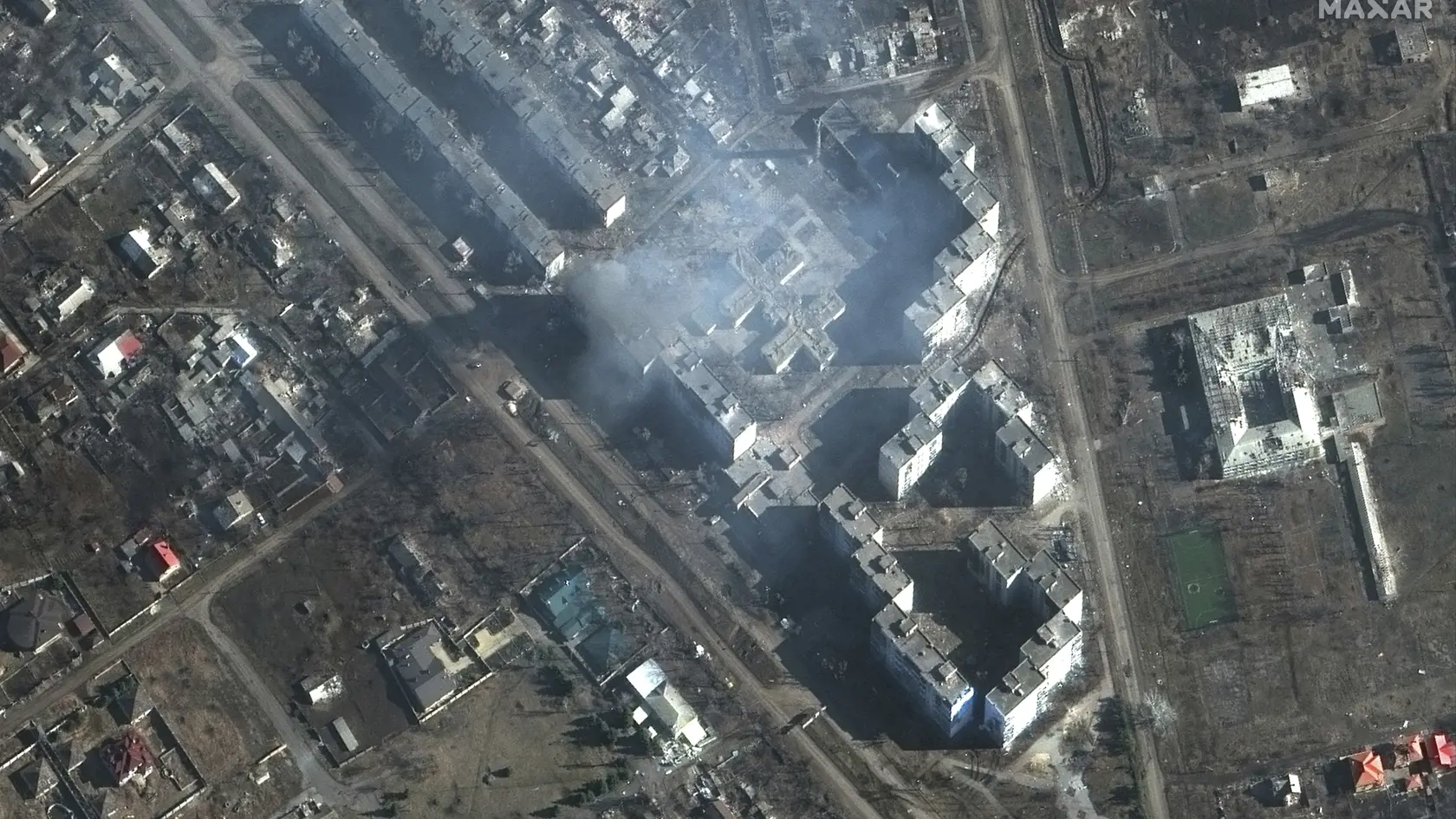 KK27 Bachmut - Na satelitnej snímke spoločnosti Maxar Technologies budova počas požiaru v ukrajinskom meste Bachmut 6. marca 2023. FOTO TASR/AP
This satellite image provided by Maxar Technologies shows a building on fire in Bakhmut, Ukraine, Monday March 6, 2023. (Satellite image Â©2023 Maxar Technologies via AP)