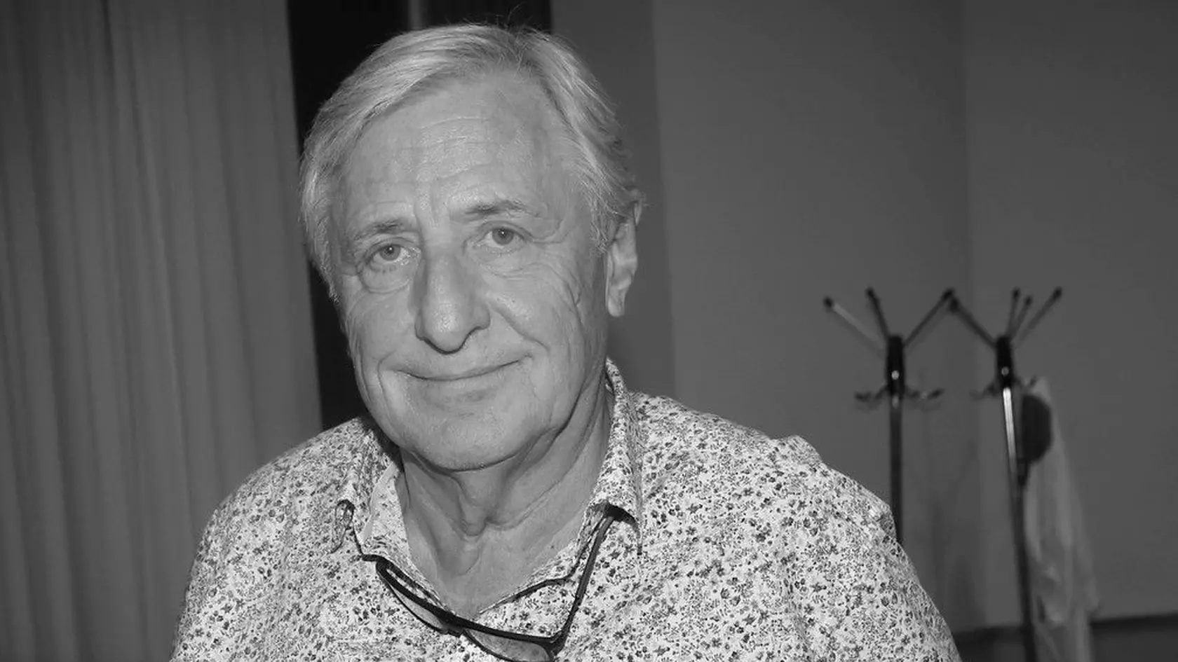 Heřmánek zomrel vo veku 76 rokov.