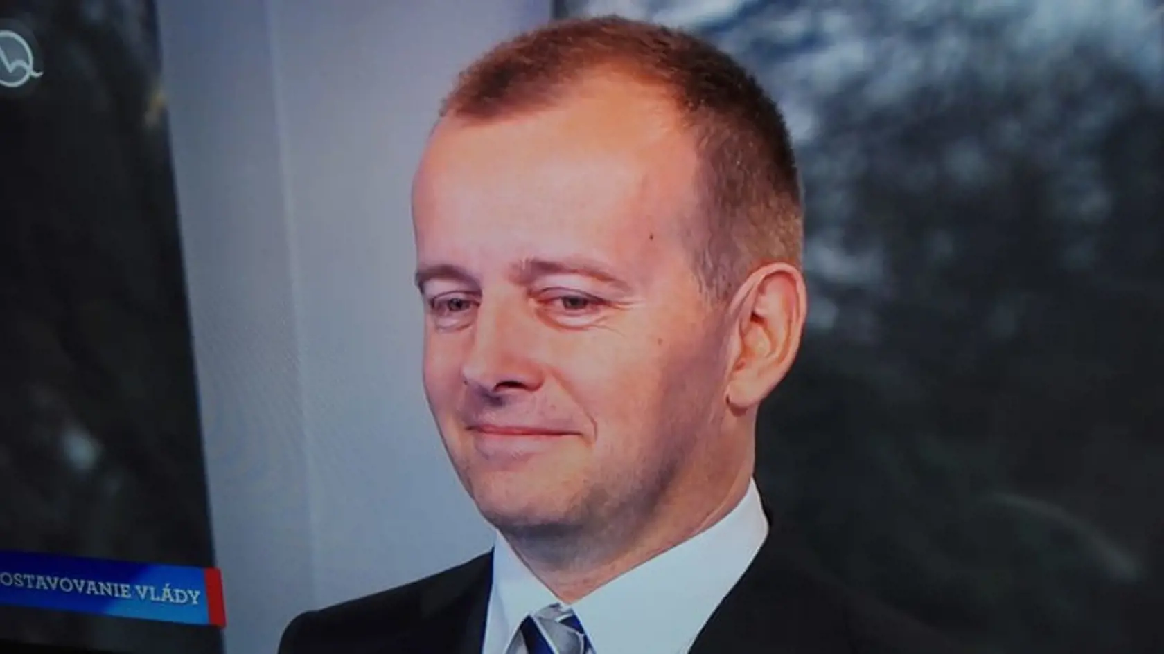 Reakcia Kollára na Matovičov výrok hovorí za všetko. Matovič vyhlásil, že SNS má v strane fašistov, ktorí hajlujú vo vani.