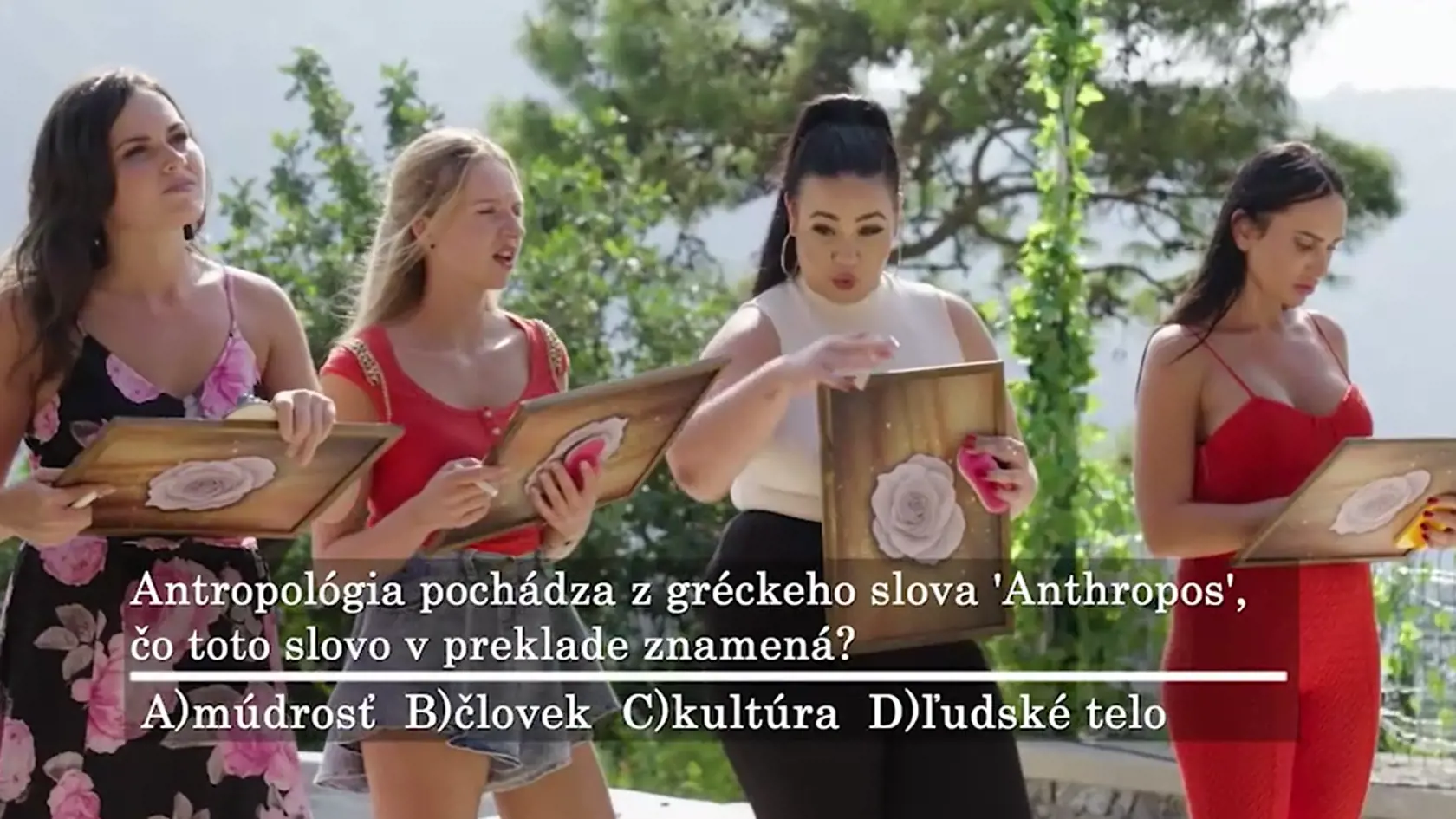 ,,Čo znamená grécke slovo Anthropos?” ,,Ľudské telo," odpovedala Bejba, ktorá, paradoxne, študuje antropológiu.