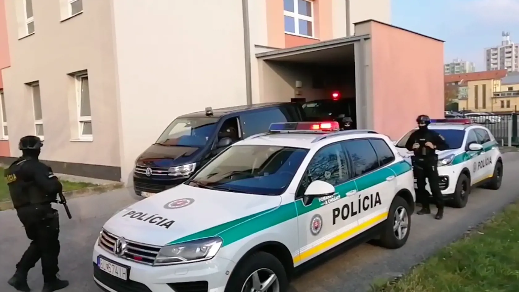 Prevoz exšéfa polície Tibora Gašpara na Špecializovaný trestný súd v Pezinku, kde sudca v nedeľu 8. novembra 2020 rozhodol o jeho vzatí do väzby.