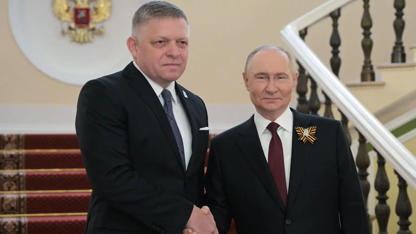 Robert Fico sa stretol s Vladimirom Putinom.