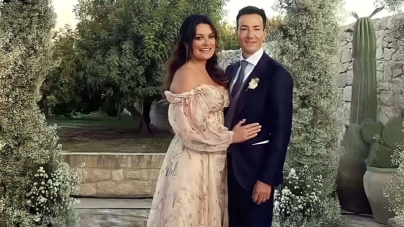 Alena Šeredová (45) si s Alessandrom Nasim (49) cez víkend povedali svoje áno na rozprávkovej svadbe v mestečku Noto s vyše sto hosťami.