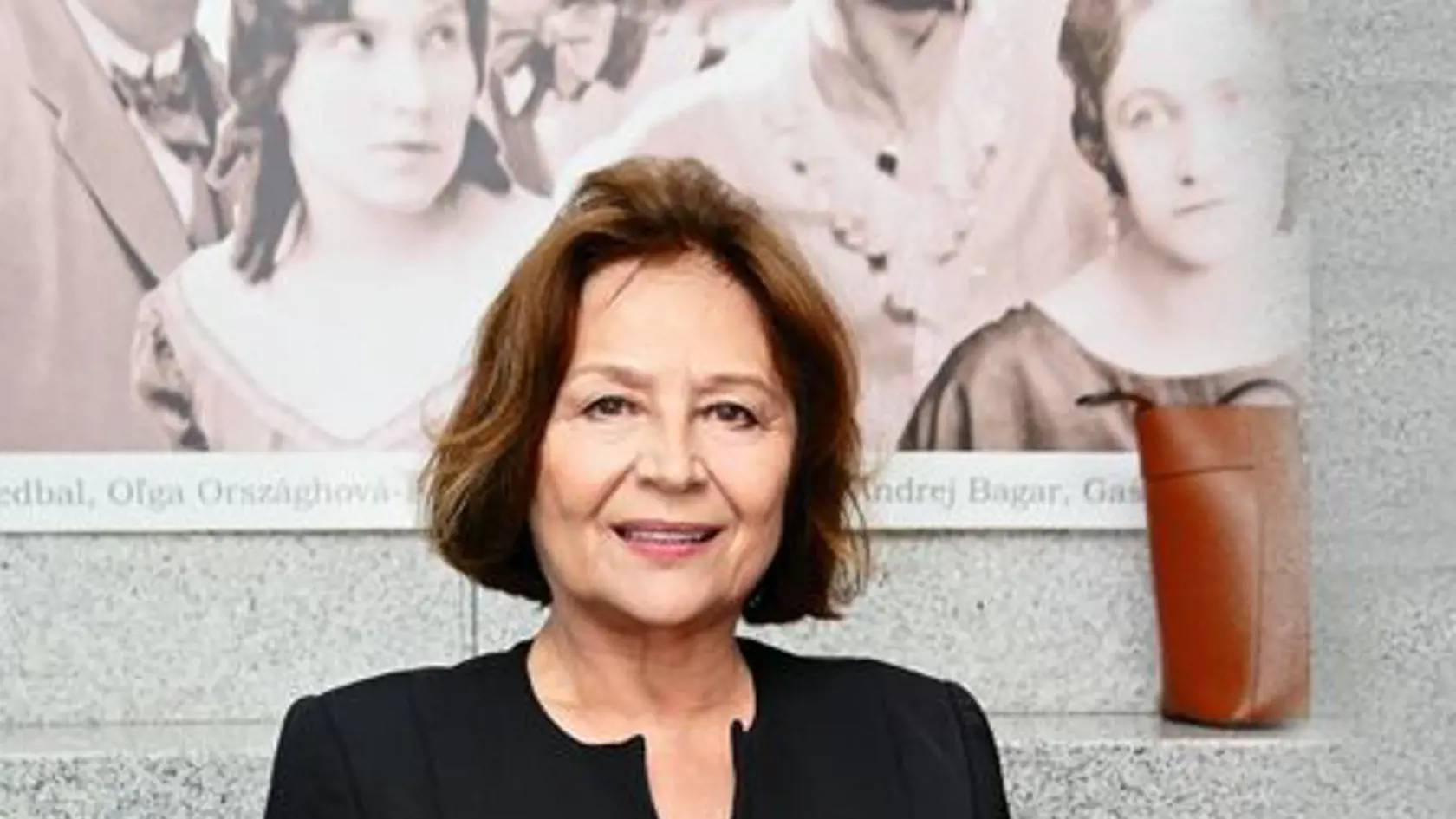 Emília Vášáryová