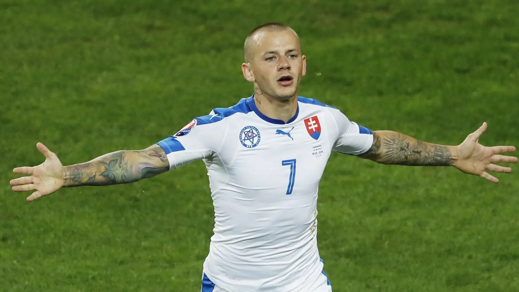 Slovenský futbalista Vladimír Weiss pozýva všekých fanúšikov zo skupiny Ultras Slovan na derby proti Trnave!