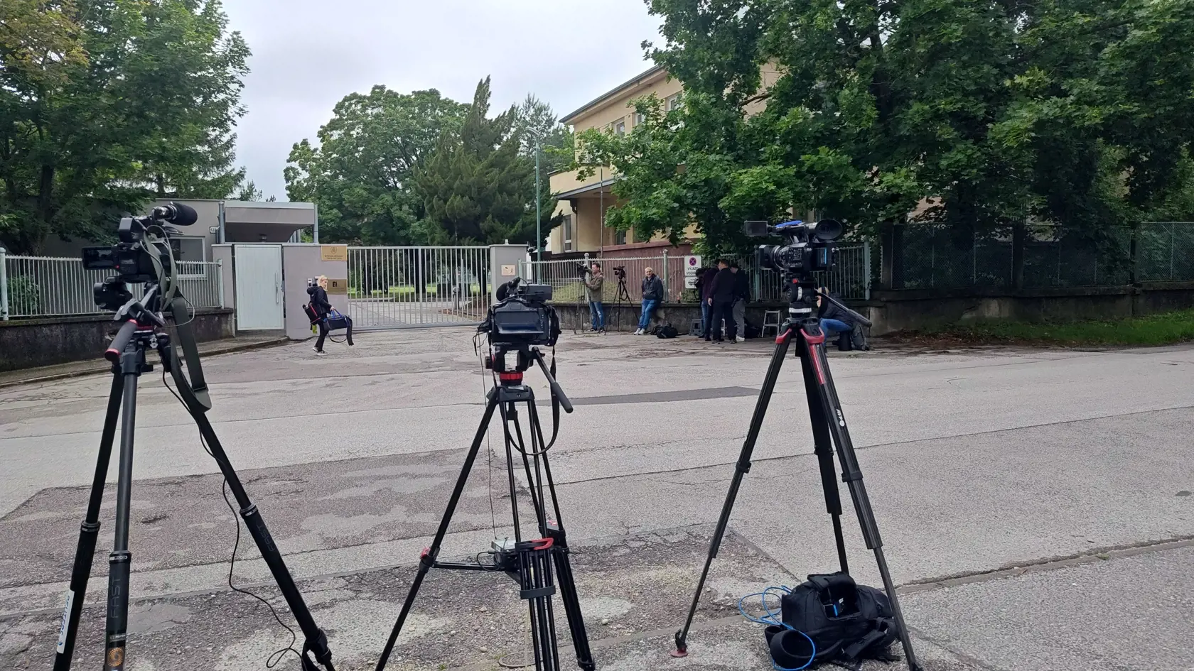 Muž, ktorý strieľal na premiéra Fica, sa dnes postaví pred súd.