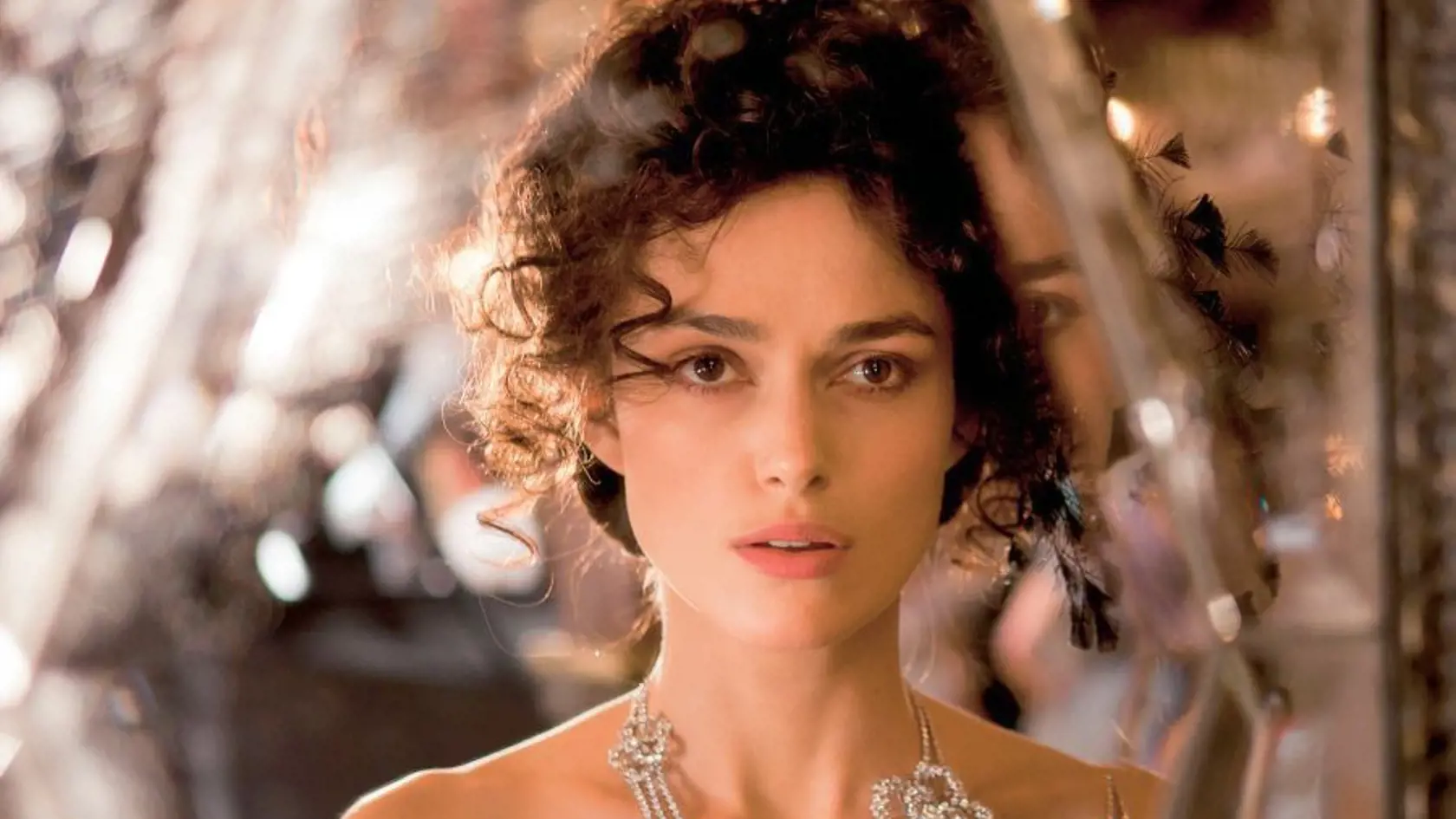 Keira Knightley je pre Rusov vraj príliš kostnatá na to, aby hrala Annu Kareninu.