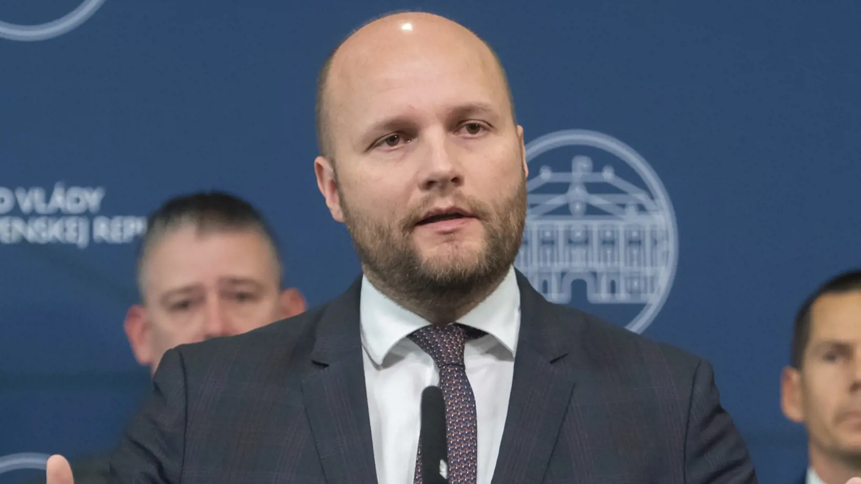Na snímke v popredí minister obrany SR Jaroslav Naď