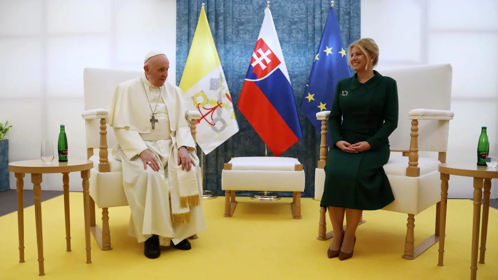 Prezidentka Zuzana Čaputová privítala Svätého Otca v Bratislave.
