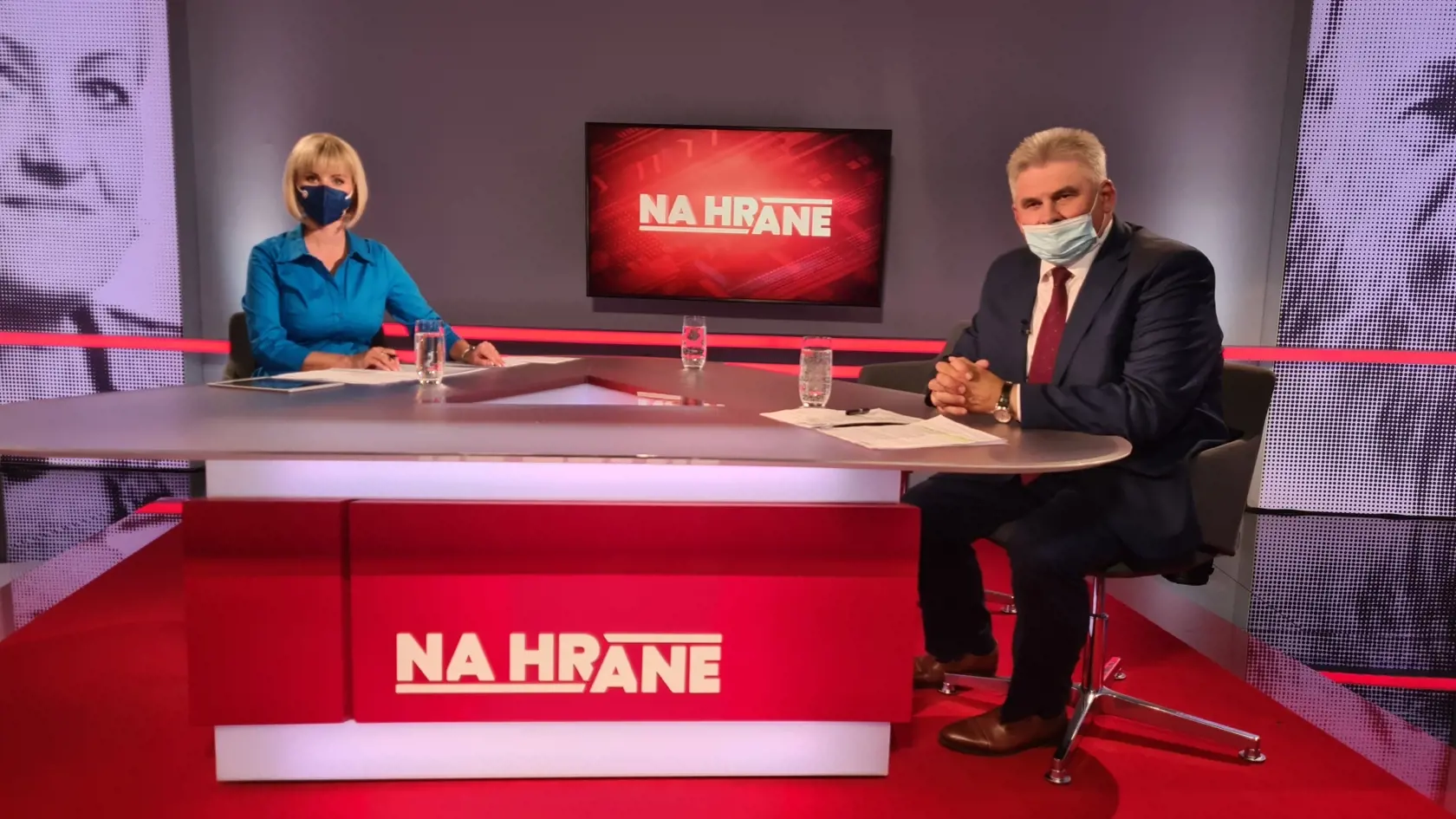 Dibáková mala na začiatku relácie v štúdiu iba Jána Richtera.