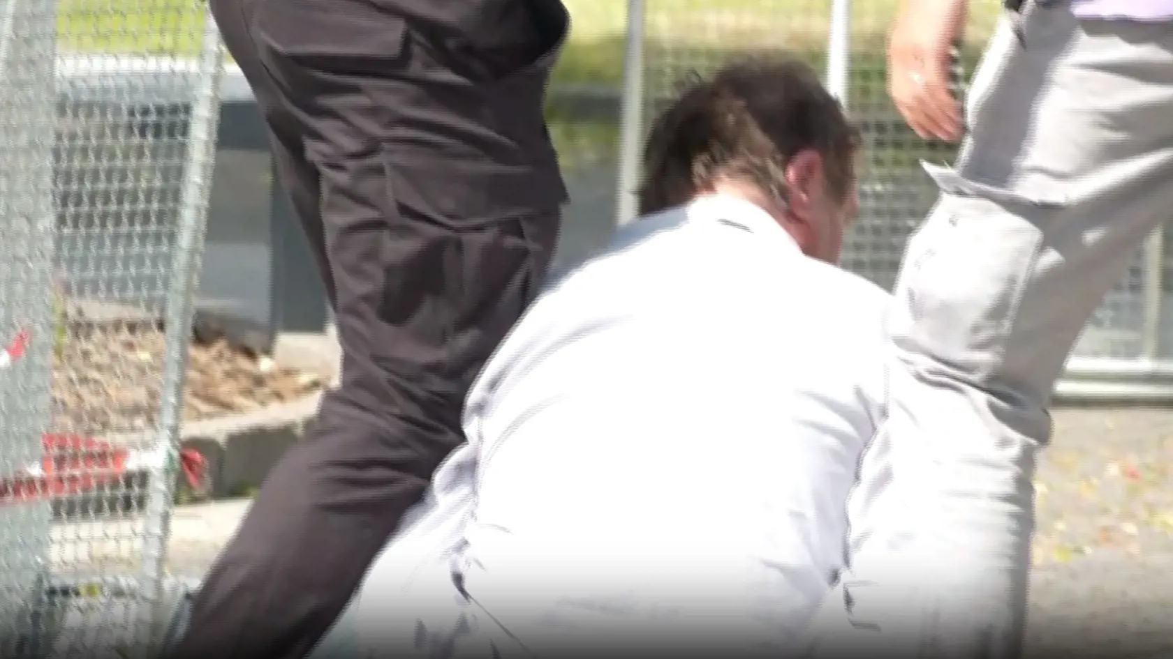 Polícia strelca okamžite spacifikovala a zadržala.