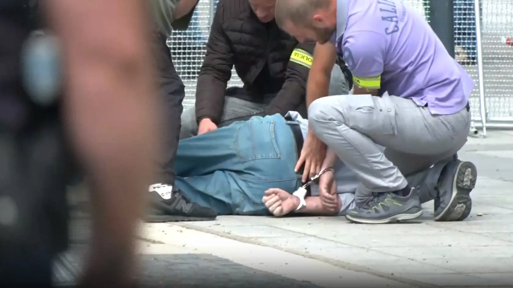 Zábery spacifikovaného útočníka Jozefa C. z Levíc.