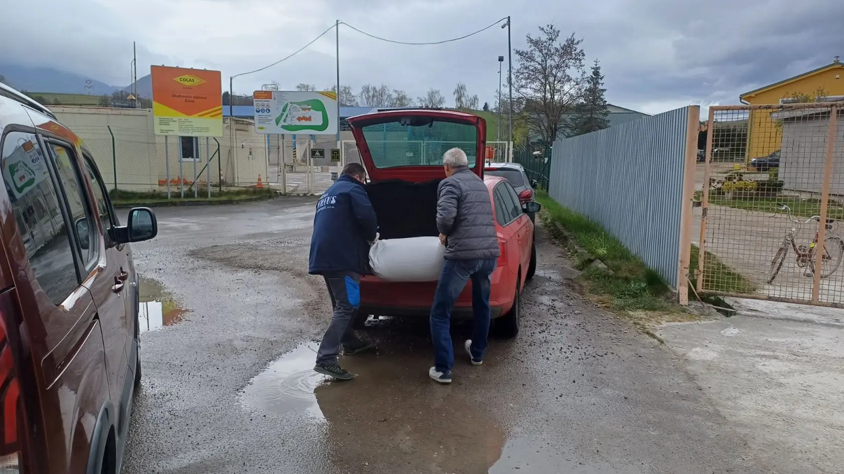 Na farmu v Mojšovej Lúčke nikoho nepúšťajú.