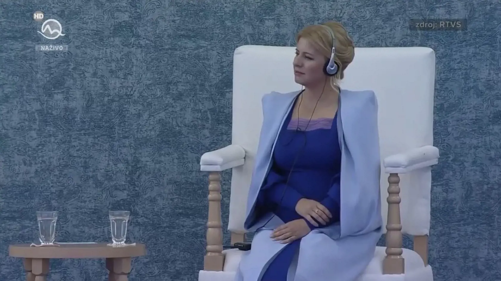 Pápež František počas svojho prejavu v záhrade Prezidentského paláca, kde ho prijala prezidentka SR Zuzana Čaputová.