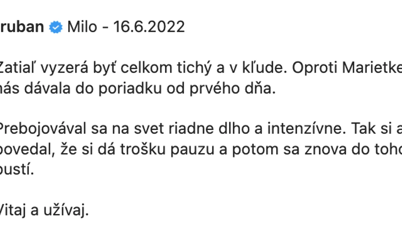 Hrdý otecko sa pochválil na sociálnej sieti.