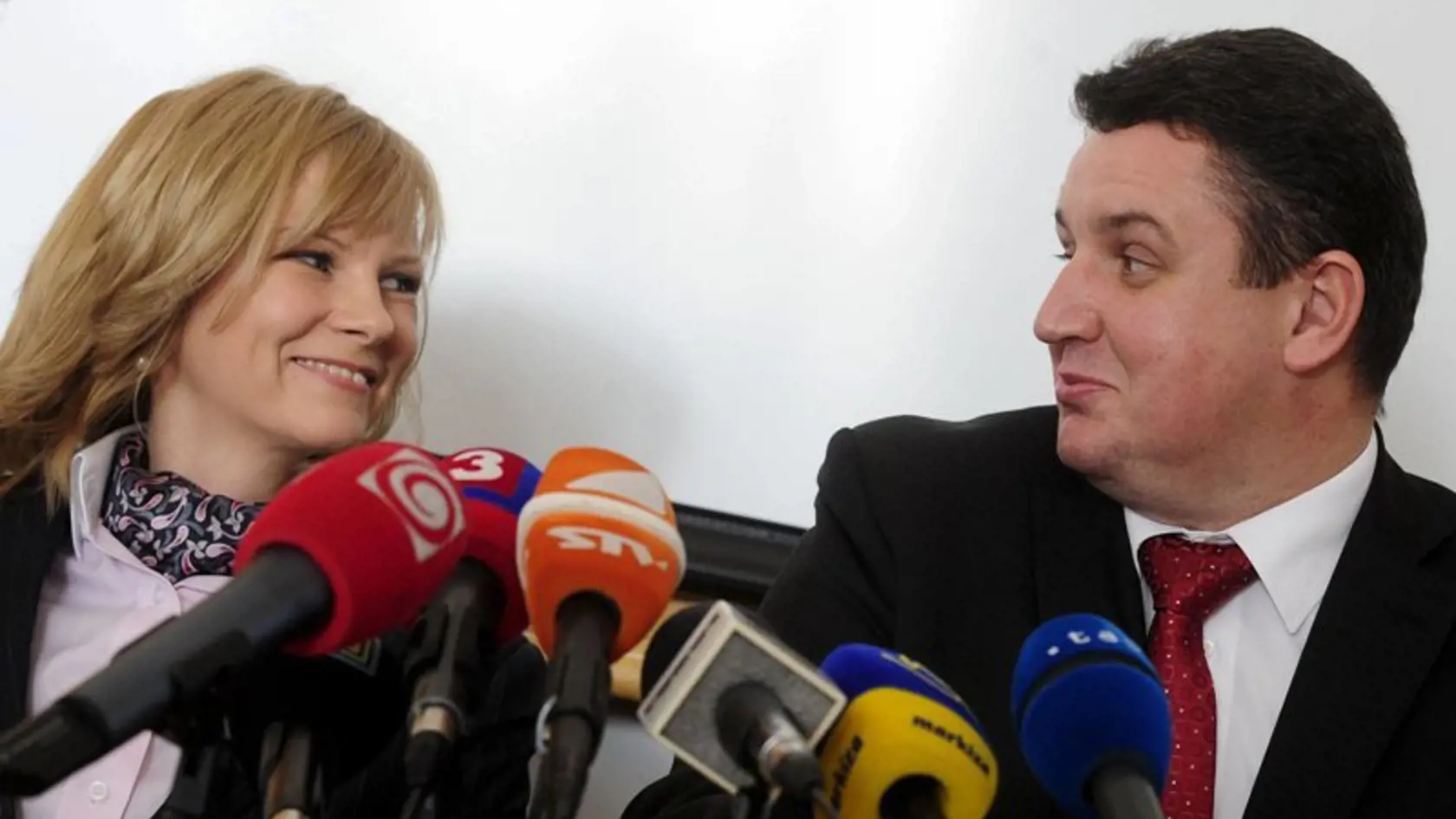 BÝVALÍ KOLEGOVIA: Senčák a exministerka  zdravotníctva Zvolenská v družnom rozhovore.