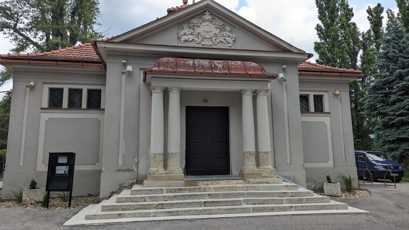 Cintorín Slávičie údolie.