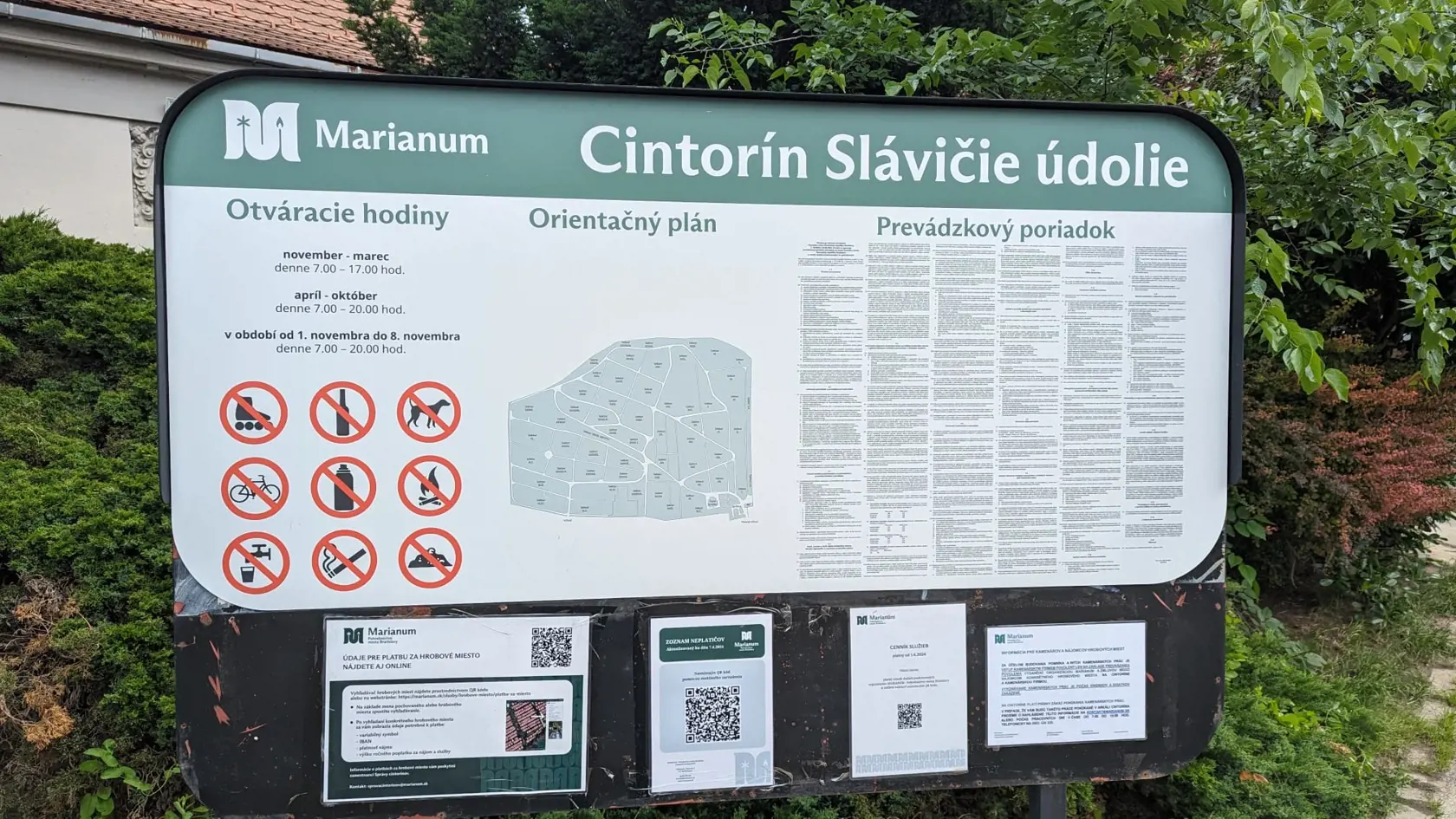 Majského pochovávajú na Cintoríne Slávičie údolie.
