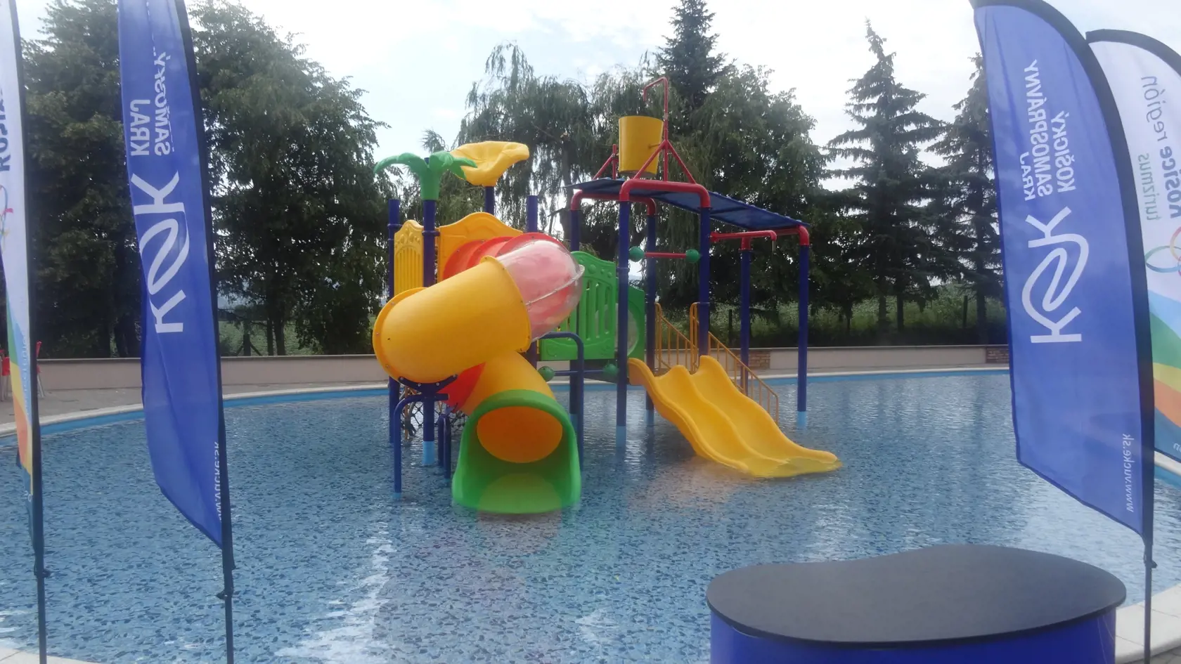 Atrakcia v detskom bazéne je veľmi dômyselne skonštruovaná.