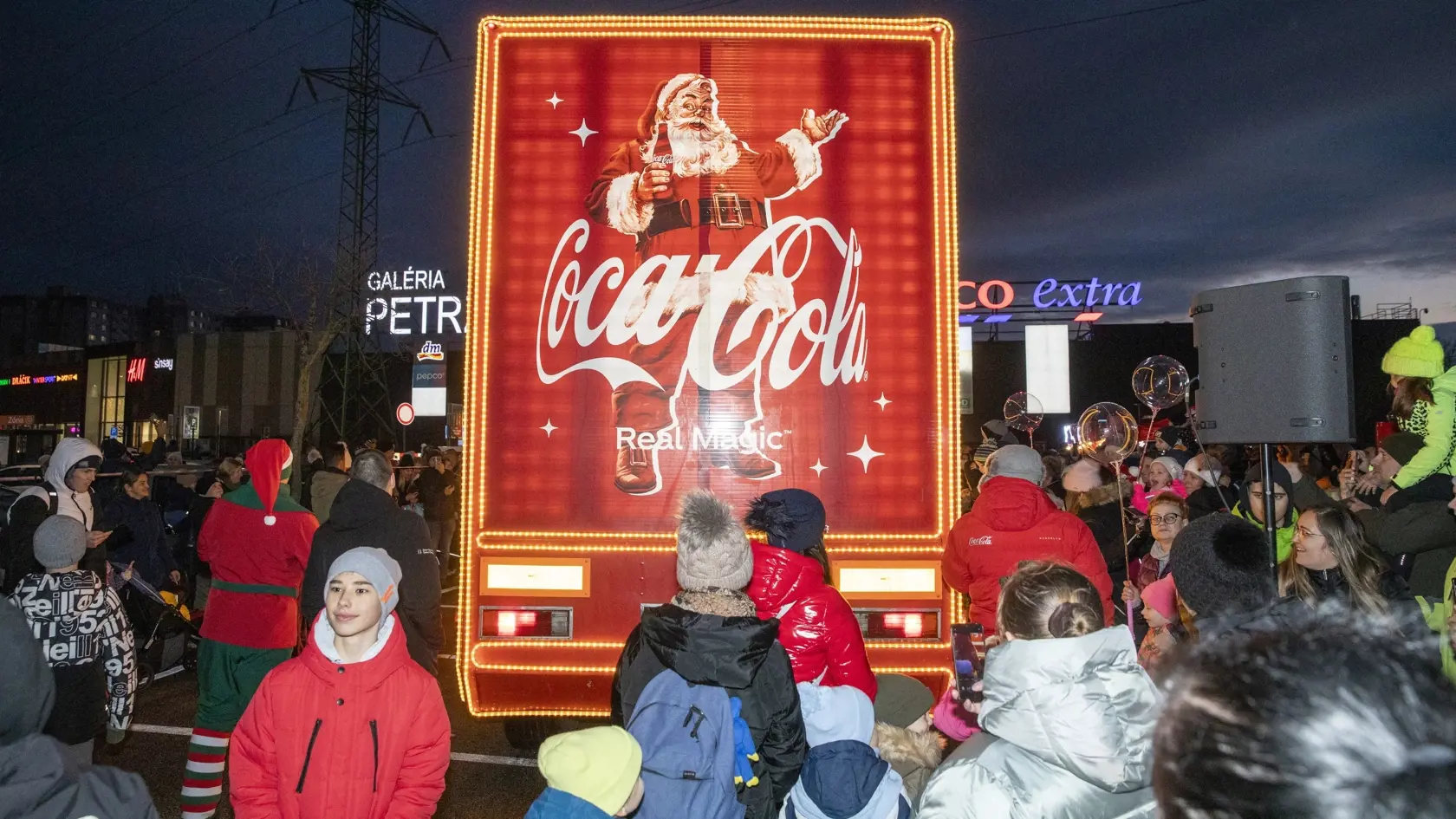 Čarovný kamión Coca-Cola dorazil na Slovensko.