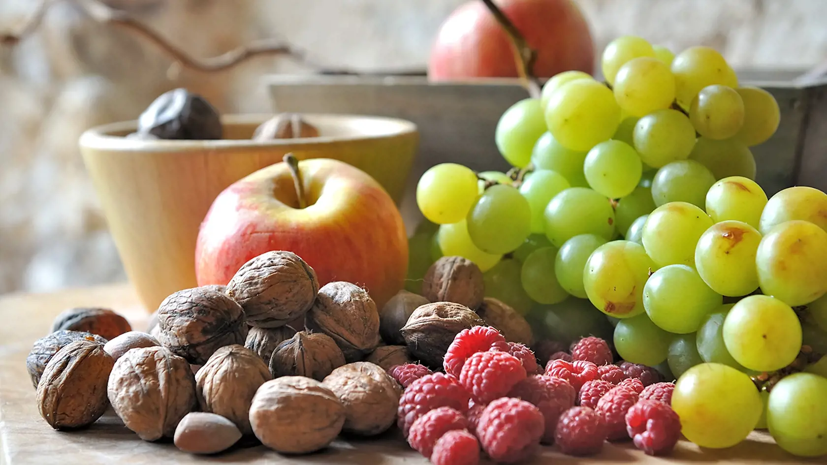 Composition,Of,Still,Life,With,Fruit,In,Season