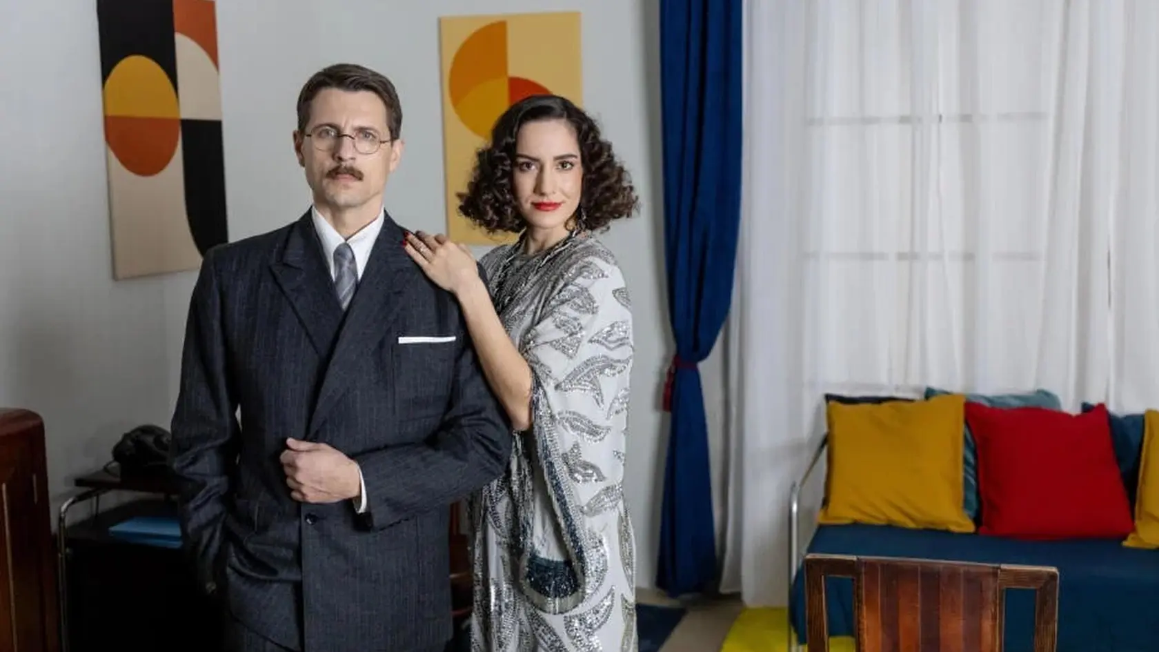 Barbora Bezáková a Juraj Loj ako manželia Hanákovci.
