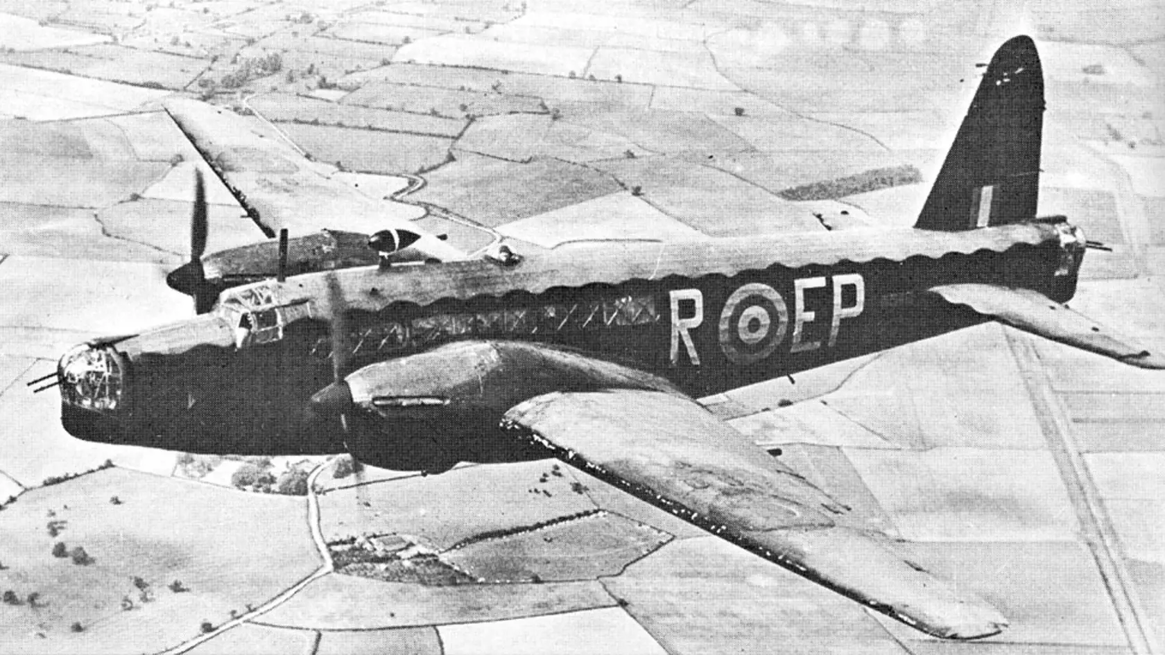 V noci 23. júna 1941 zamierila šesťčlenná posádka s bombardérom Vickers Wellington na nemecké Brémy.