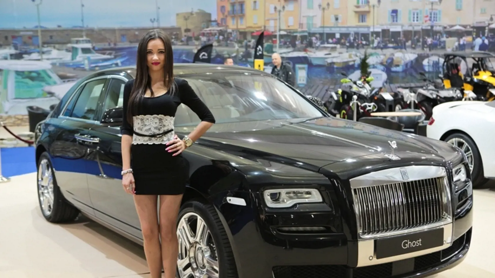 Rolls-Royce  Ghost -  291-tisíc eur
