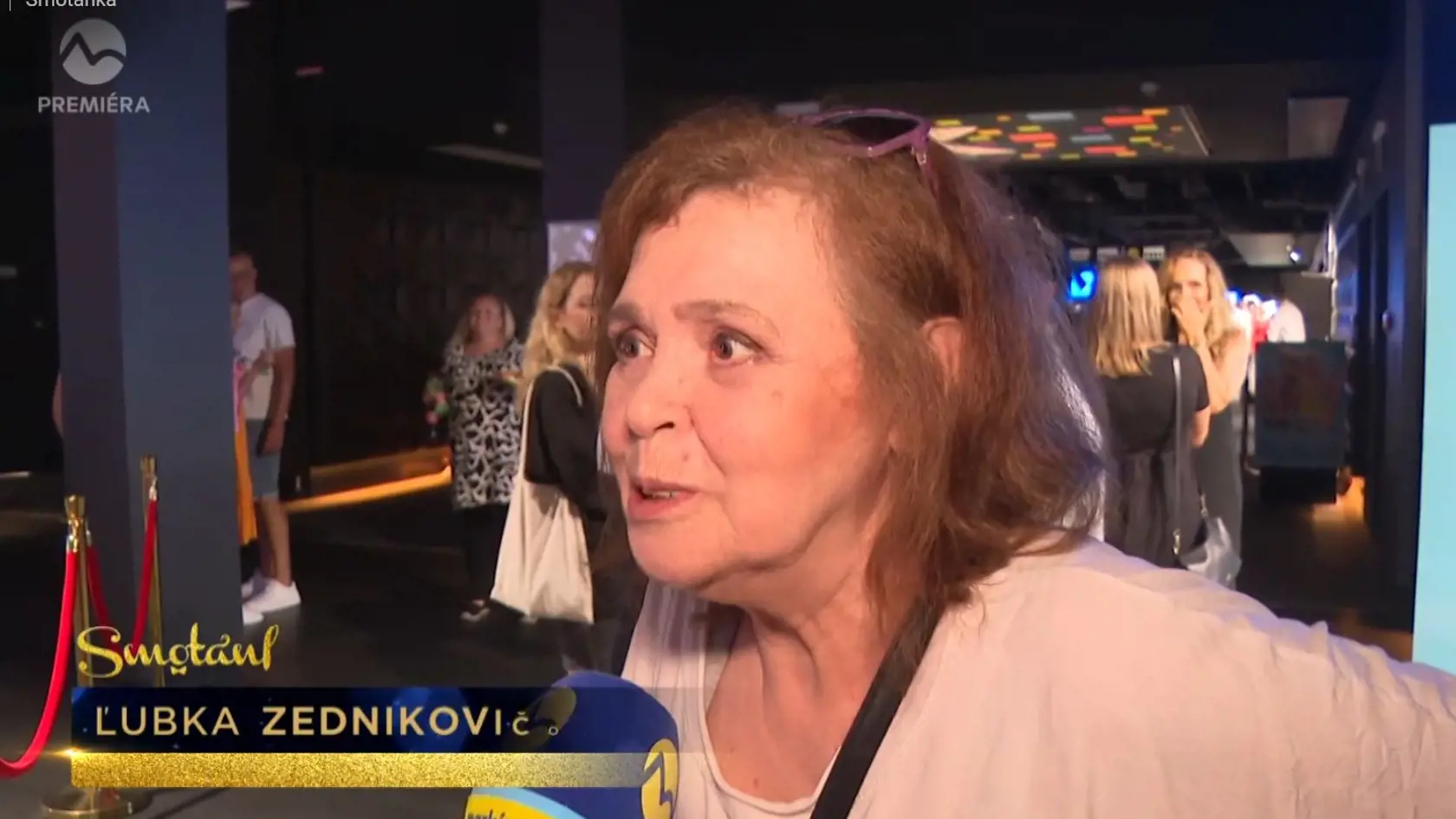 Takto vyzerá prvá manželka Mariána Zednikoviča († 55) Ľuba Zednikovičová. Nedávno sa objavila na premiére filmu, ktorý režíroval jej syn Lukáš.