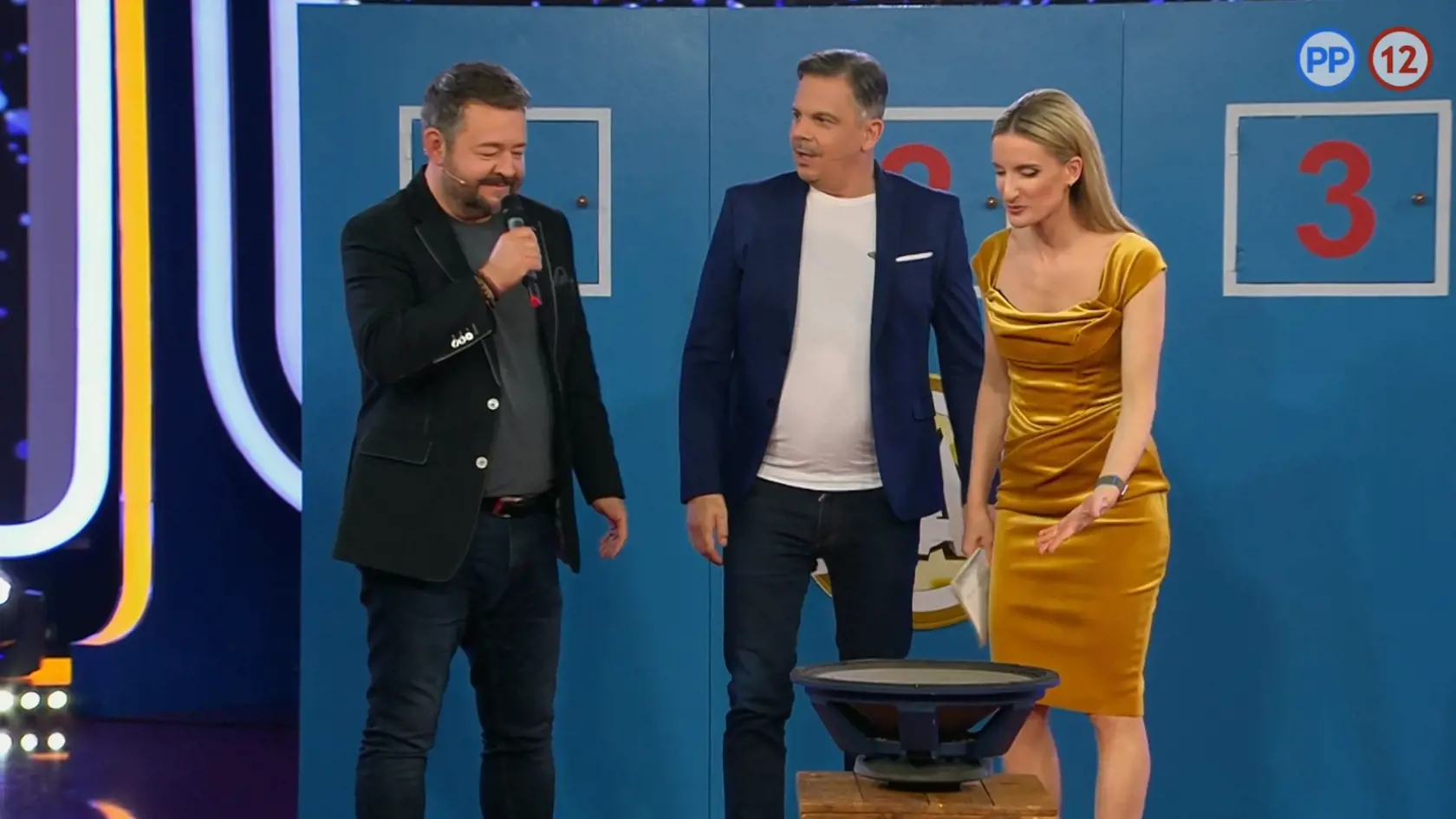 Svojím hlasom Michal vyhodil pingpongové loptičky z lieviku reproduktora.