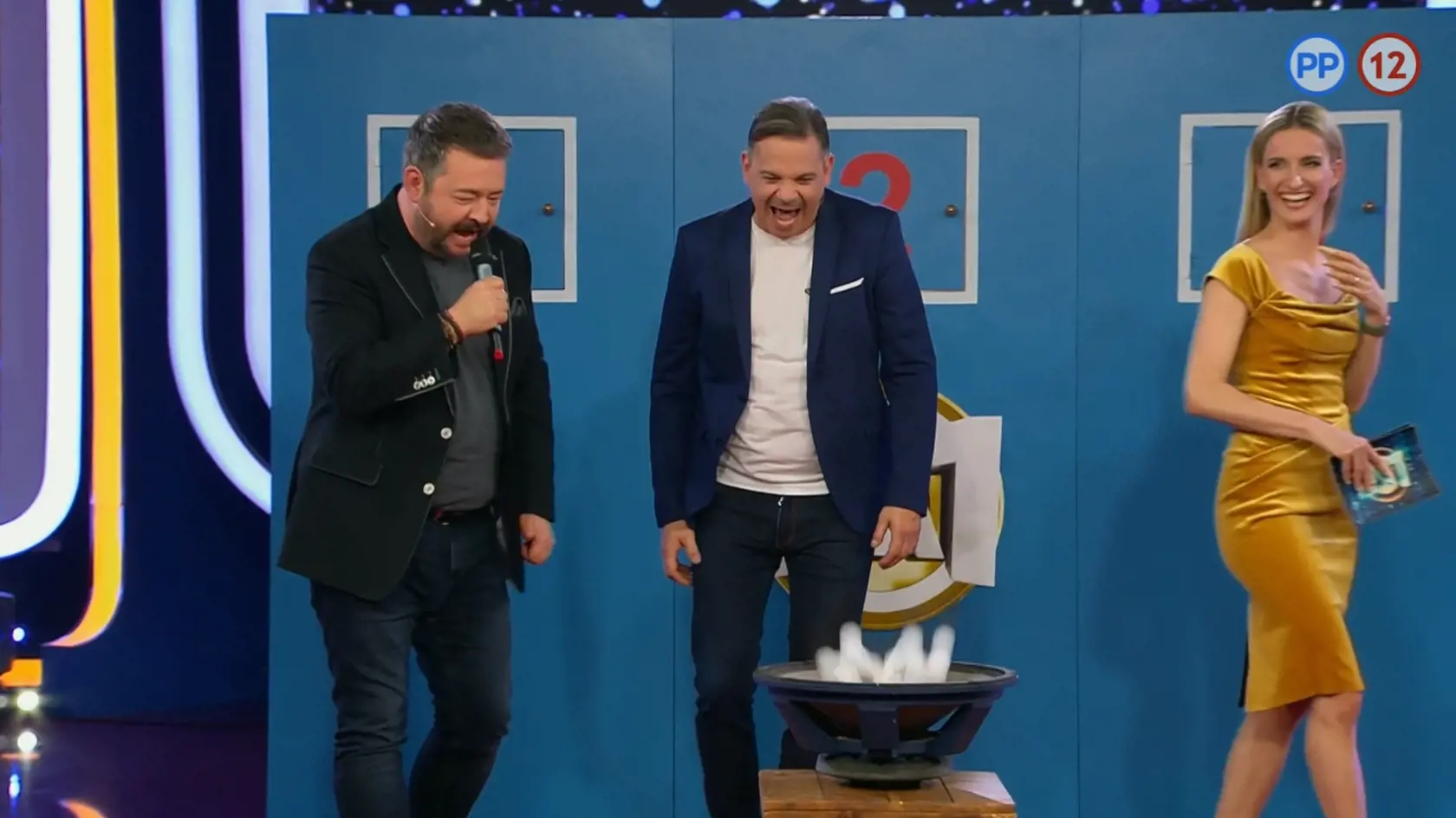 Svojím hlasom Michal vyhodil pingpongové loptičky z lieviku reproduktora.