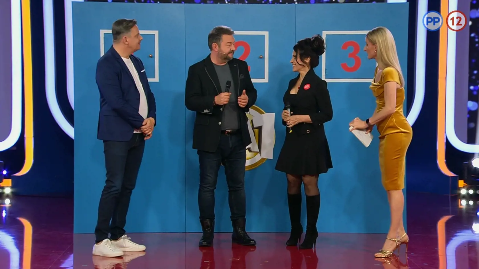 V šou si zaspieval aj so svojou kamarátkou Luckou Bílou.