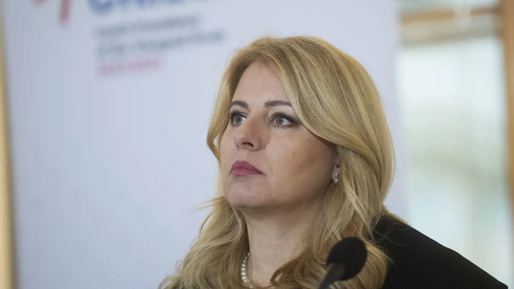 Zuzana Čaputová počas tlačovej konferencie po skončení summitu prezidentov krajín Vyšehradskej štvorky (V4).