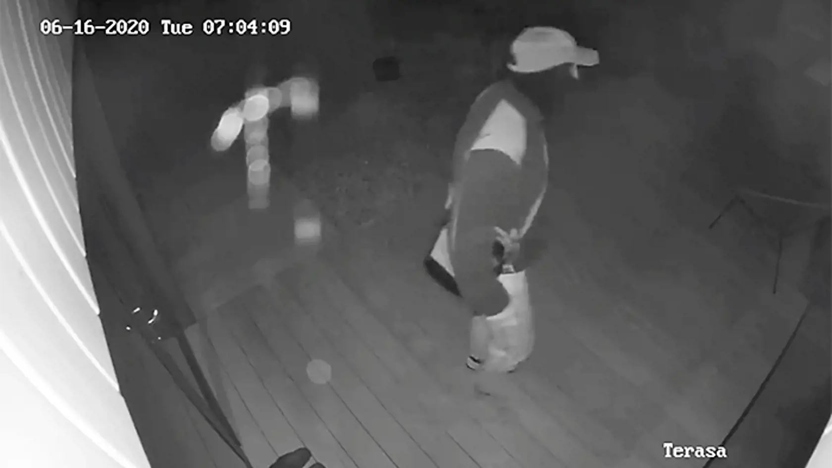 Minulý rok v júni vystriedala radosť bývalej tenistky s čerstvo narodeného synčeka Jakuba správa o tom, že zlodeji si podali jej chalupu v obci Plavecké Podhradie.